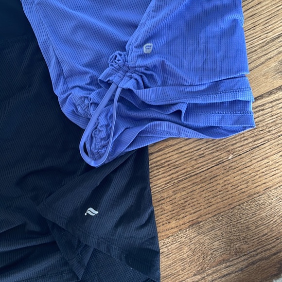 Fabletics ruched, tank top, black, purple size large - Picture 3 of 4